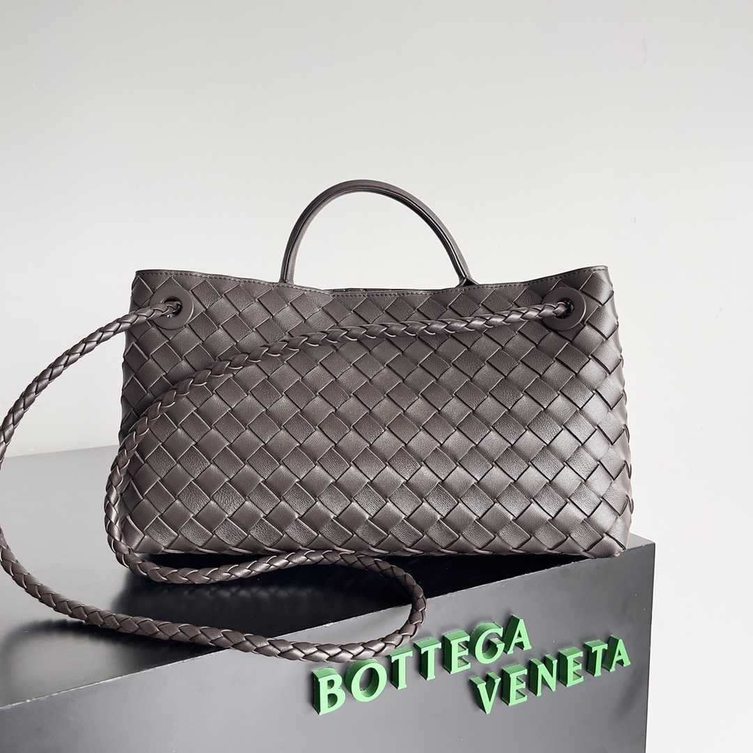 Bottega Veneta Shopping Bags